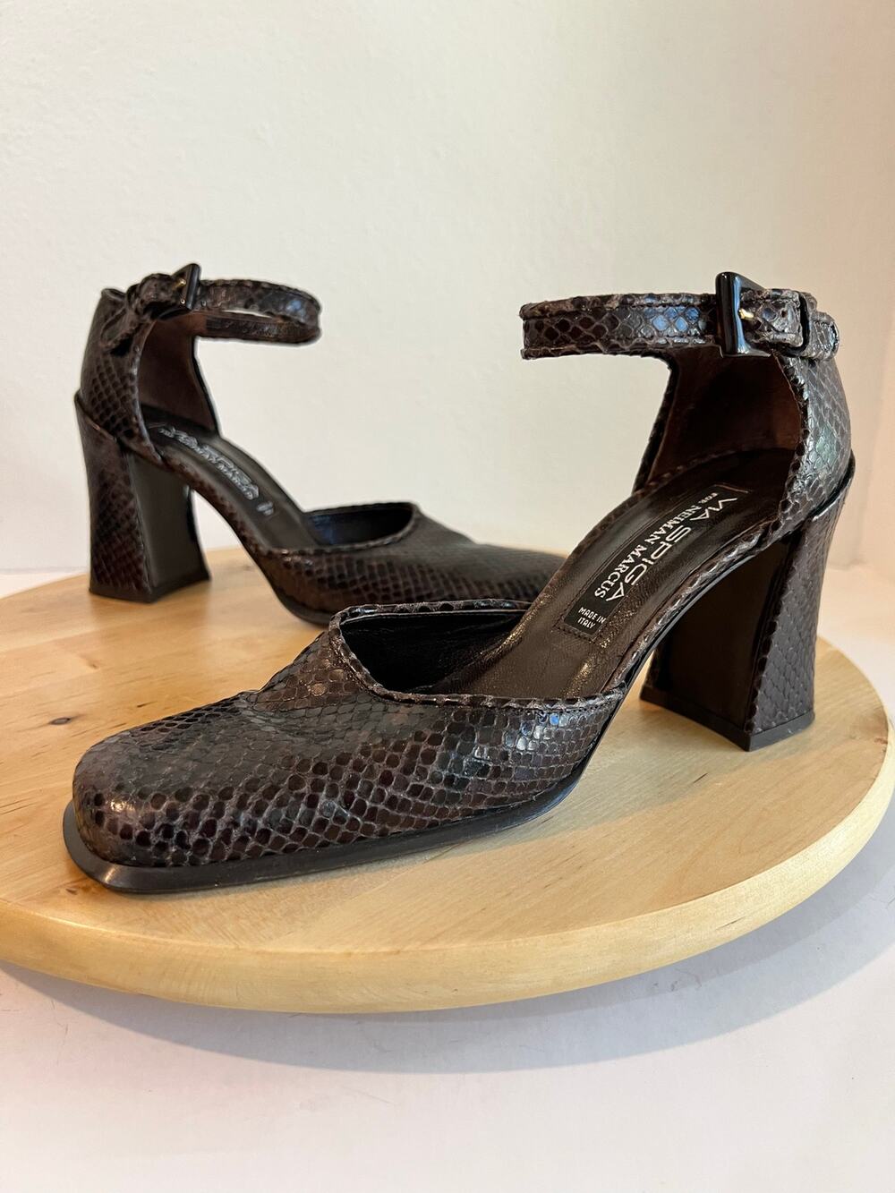 Vintage Italy Made Brown Snake Skin Square Toe Ankle Strap Heel Size 7 Narrow